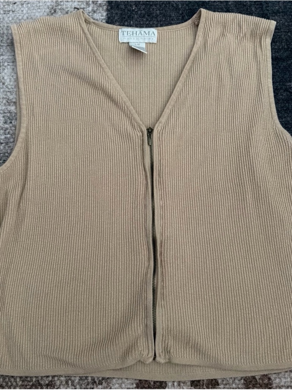 Tehama Beige Ribbed Zip-Front Sweater Vest
